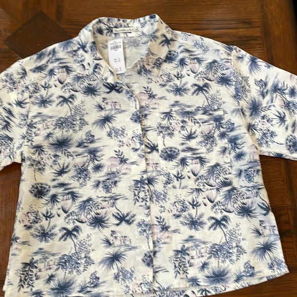 Abercrombie & Fitch Tops - Abercrombie & Fitch Crop Top Size Small